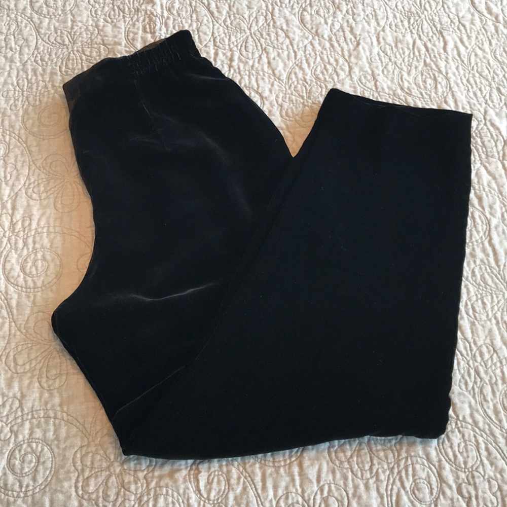 🔥 Dana Buchman black velvet high waist pants